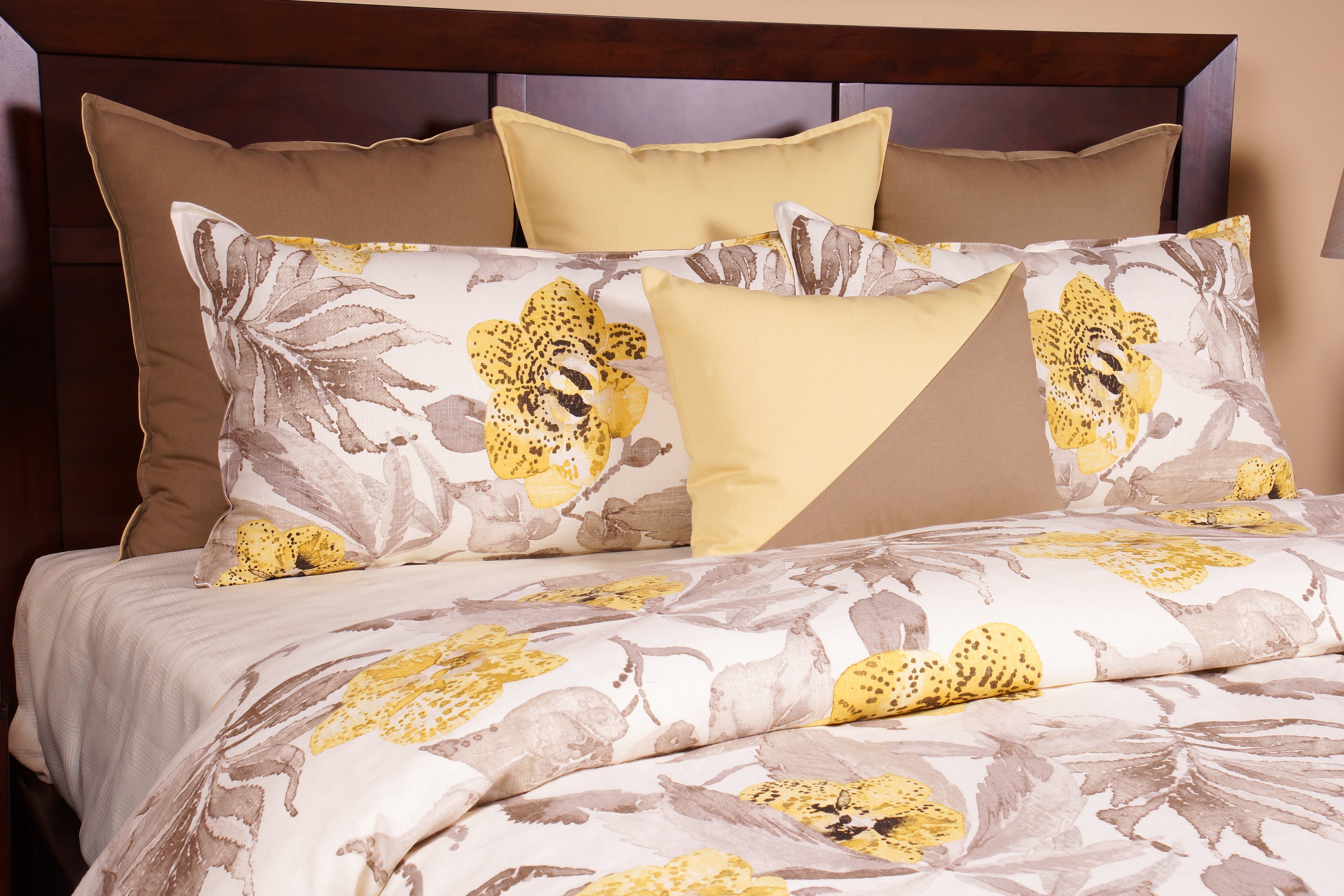 Canna Lilly Duvet Set - K&R Interiors