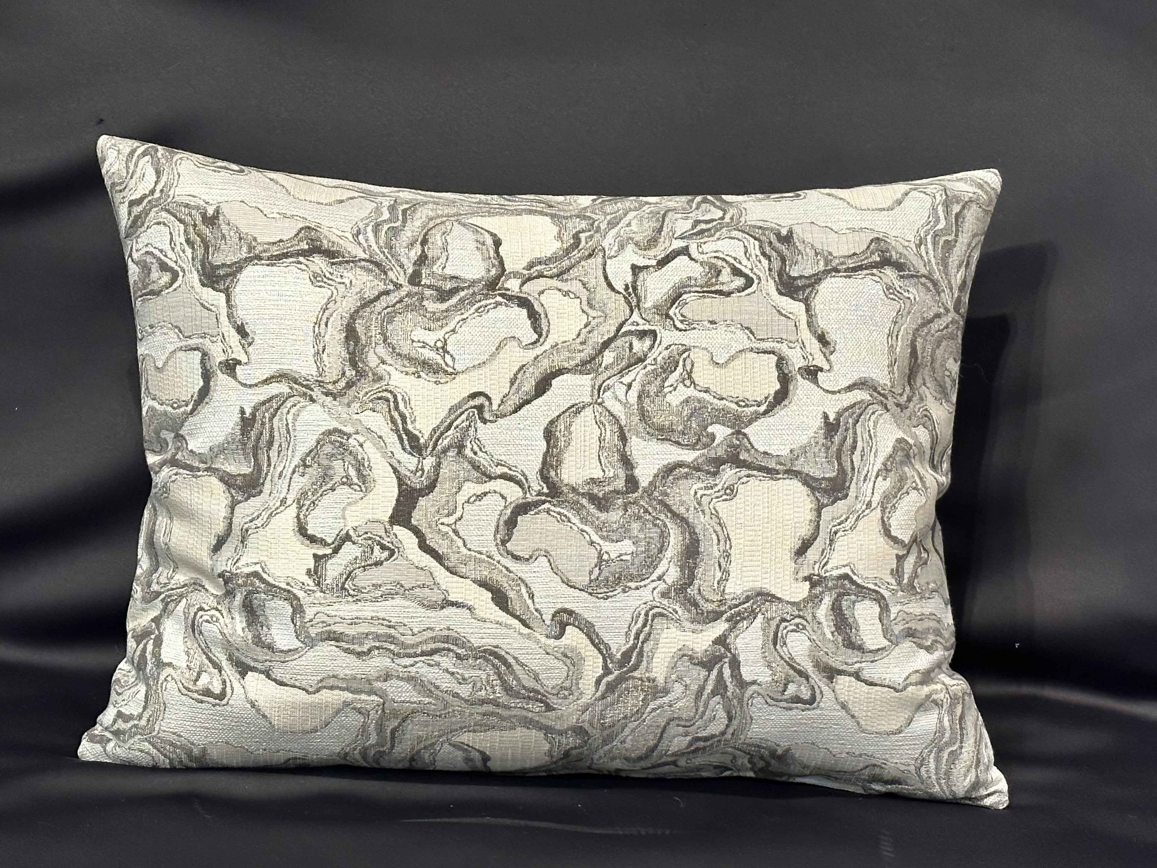 Peculiar Pillow - K&R Interiors