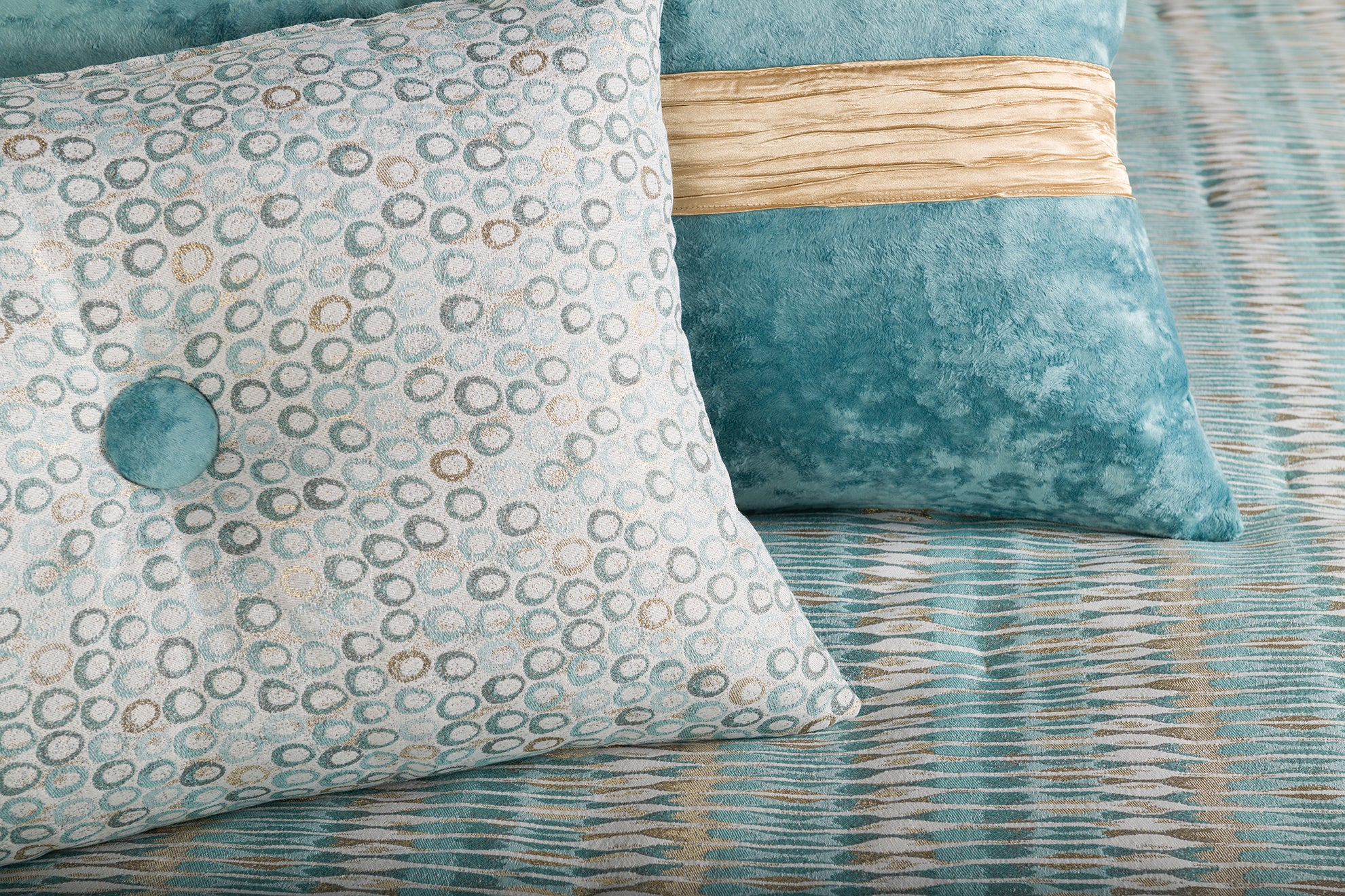 Springville King/Cal King Coverlet - K&R Interiors