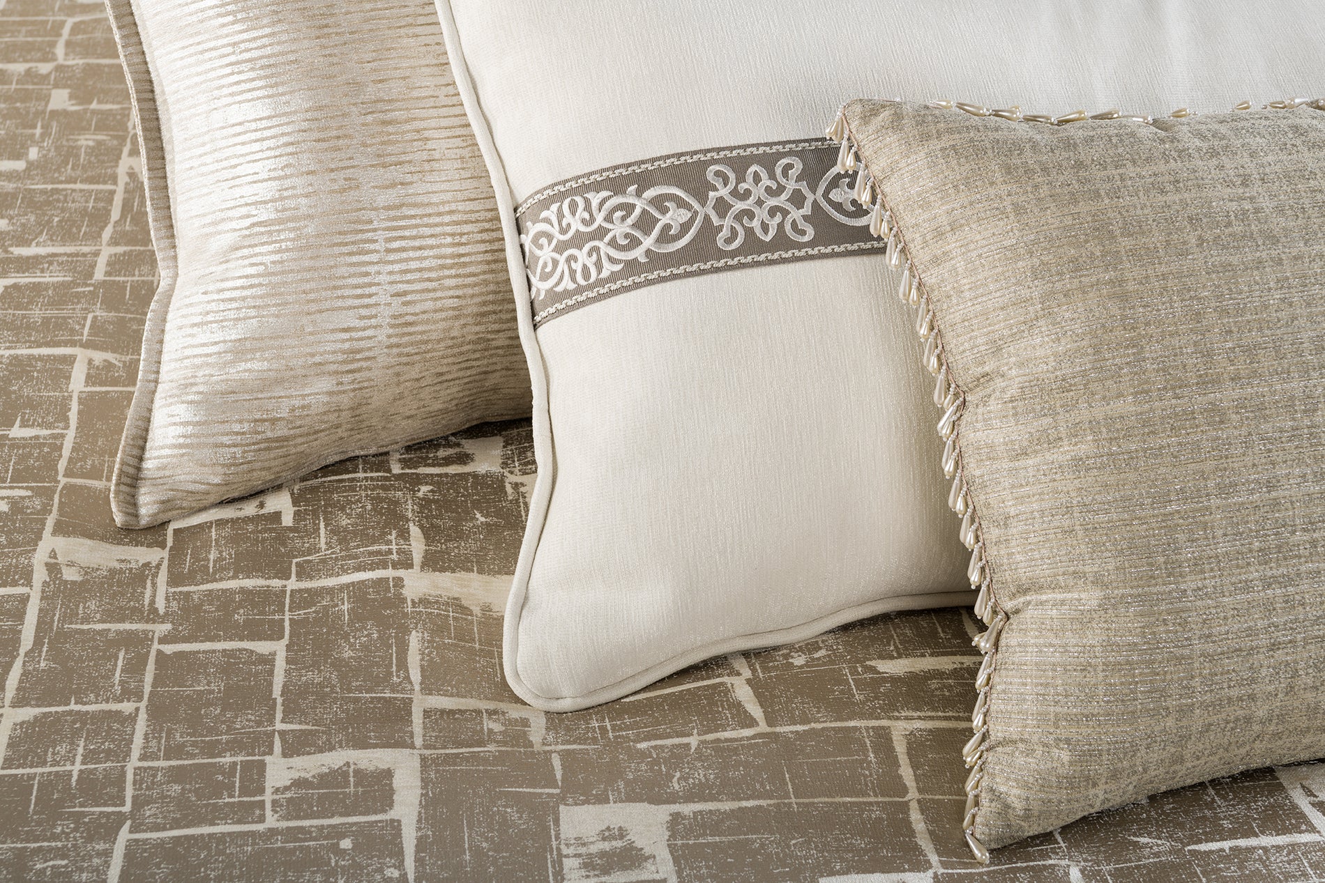 Stephanie King/Cal King Duvet Set - K&R Interiors