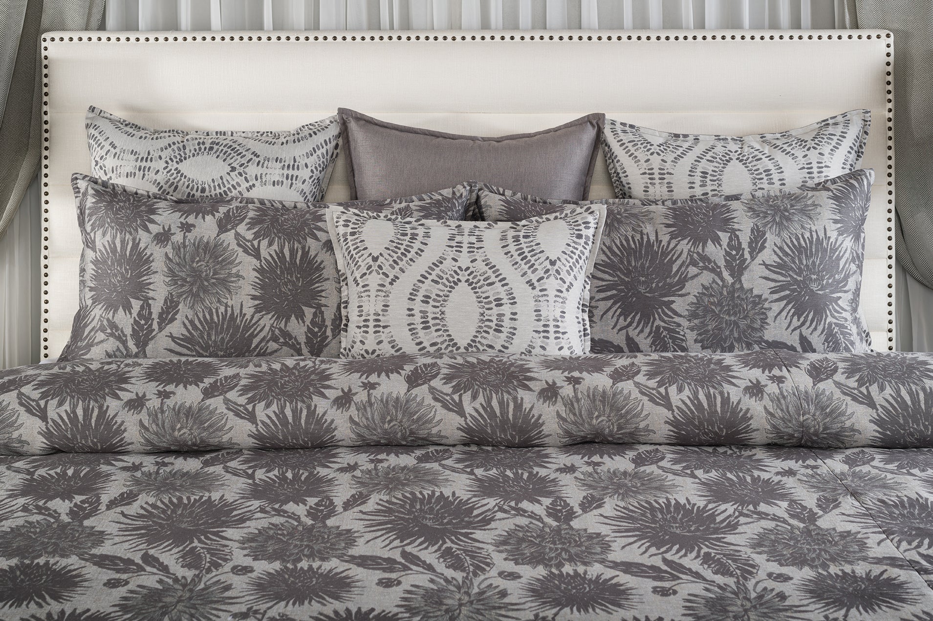 Flora & Pebbles Duvet - K&R Interiors