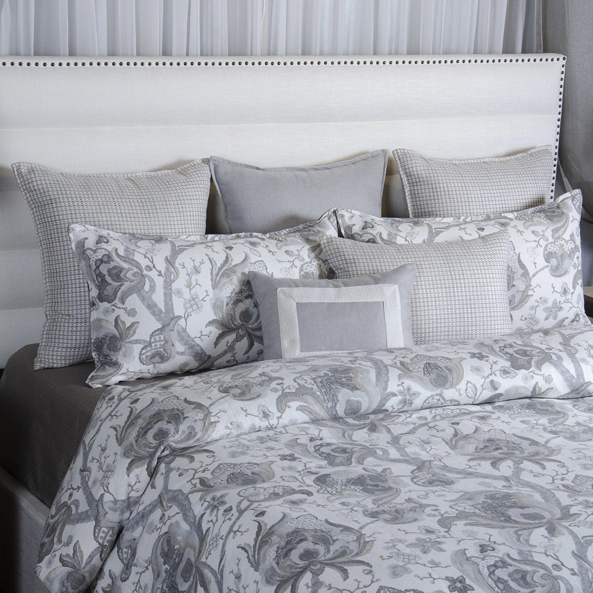 Diantha King/Cal King Duvet Set - K&R Interiors