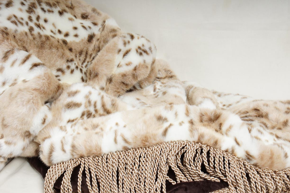 Faux Fur Throw - K&R Interiors