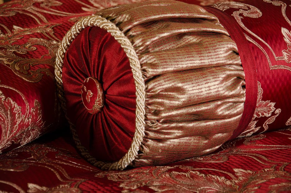 Vivian King/ Cal King Coverlet Set - K&R Interiors