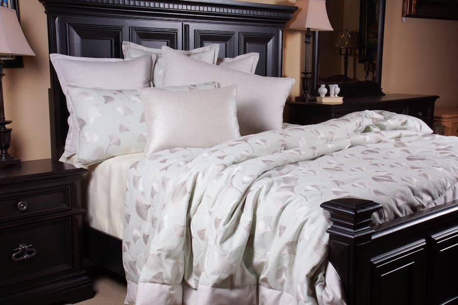 Lilith King/Cal King Coverlet Set - K&R Interiors