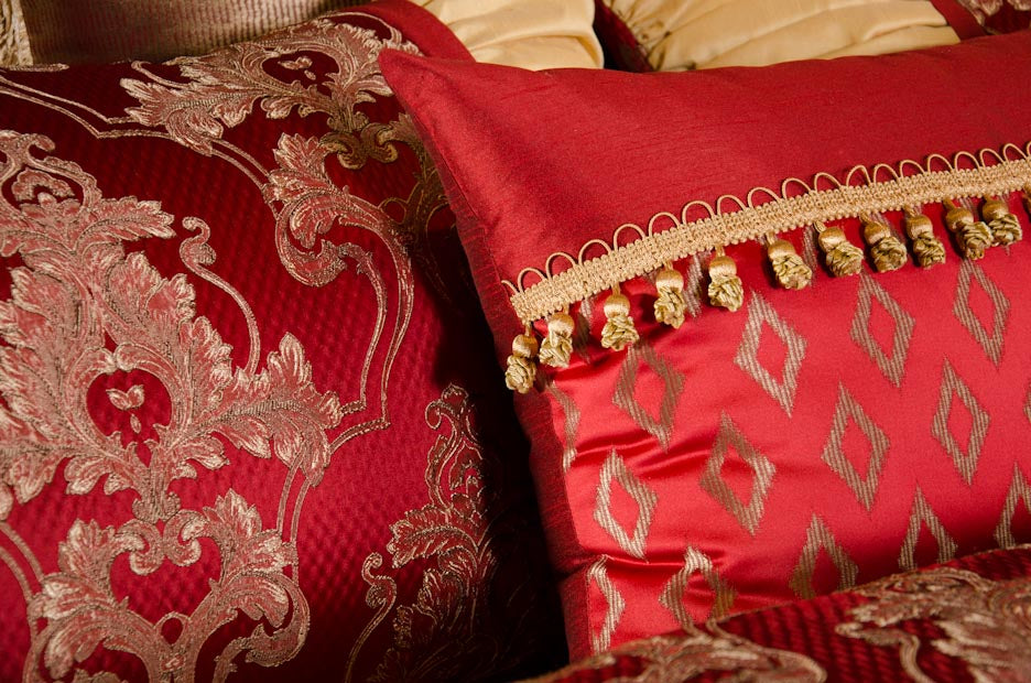 Vivian King/ Cal King Coverlet Set - K&R Interiors